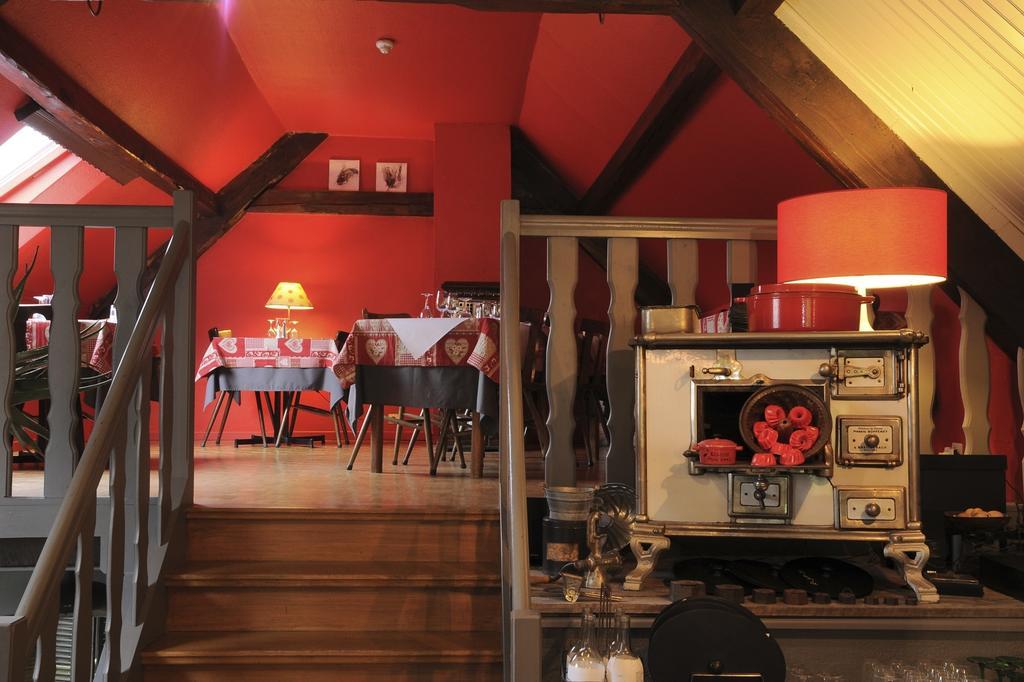 Hotel Restaurant Domaine De Basil Орбе Екстер'єр фото